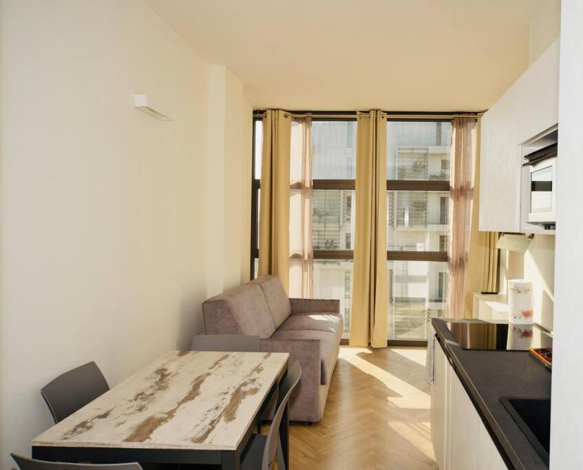 Sky View - Porta Nuova - Appartamento 4 Milán Exterior foto